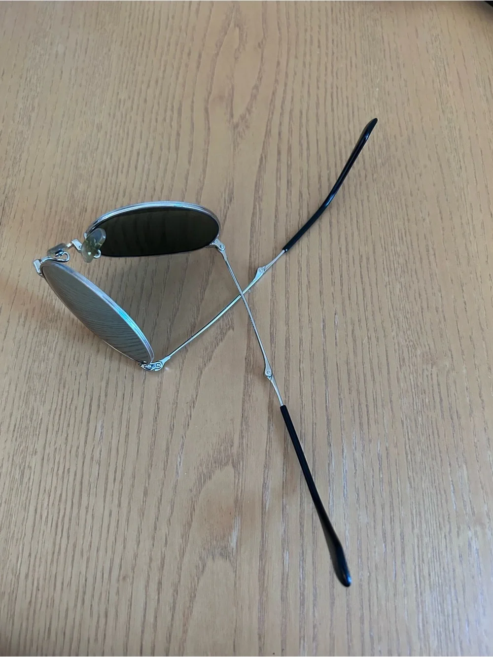 Ray-Ban Round Metal Folding Sunglasses in Silver with Mirrored Lenses